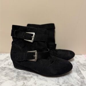 Elegant Black Ankle Boots with Buckle Accents